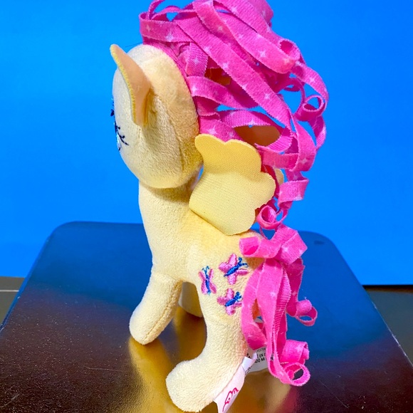 MY LITTLE PONY 2016 FLUTTERSHY FRIENDSHIP IS MAGIC PONY PLUSH PINK/STAR HAIR - Picture 4 of 14